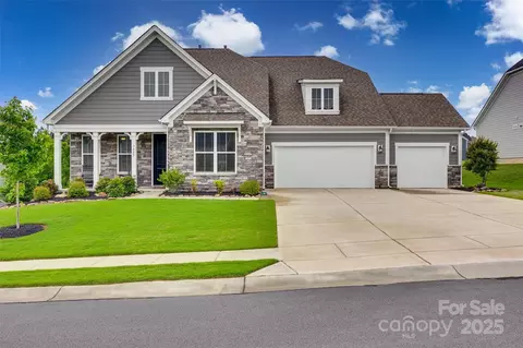 7049 Irongate Dr, Lancaster, SC 29720