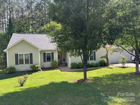 5137 Buckhead Dr, Granite Falls, NC 28630