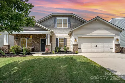 1244 Tranquil Falls Ln, Matthews, NC 28104
