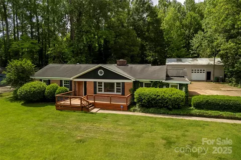 5100 Crestland Ave, Charlotte, NC 28269
