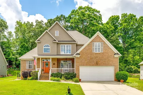 1655 Essex Hall Dr, Rock Hill, SC 29730