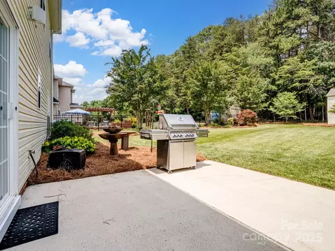 Exterior - 7627 Woodcrest Dr, Stanley, NC 28164 photo 7 of 10