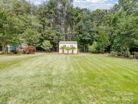 Exterior - 7627 Woodcrest Dr, Stanley, NC 28164 photo 2 of 10