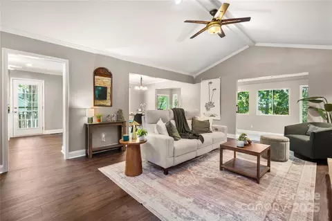 Living - 7 Turtle Ln, Clover, SC 29710 photo 3 of 5