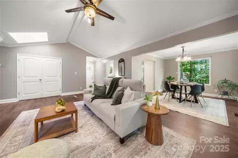 Living - 7 Turtle Ln, Clover, SC 29710 photo 4 of 5