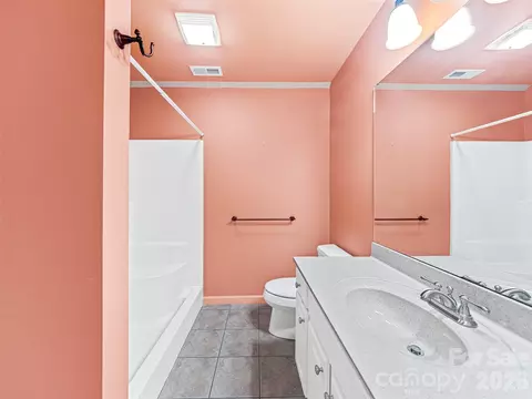 Bath - 600 Charisma Dr, Marshall, NC 28753 photo 5 of 5