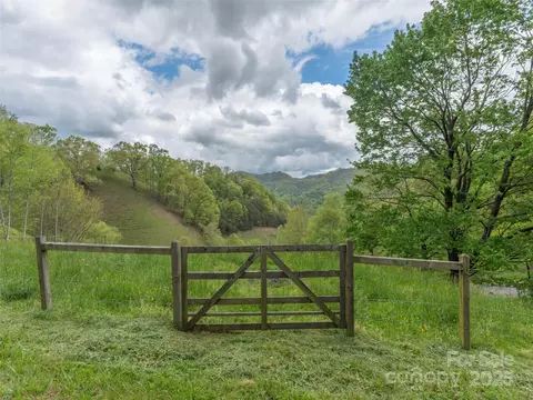 00 Quest Cv, Clyde, NC 28721 photo 7