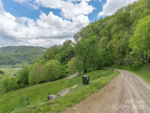 00 Quest Cv, Clyde, NC 28721 photo 3