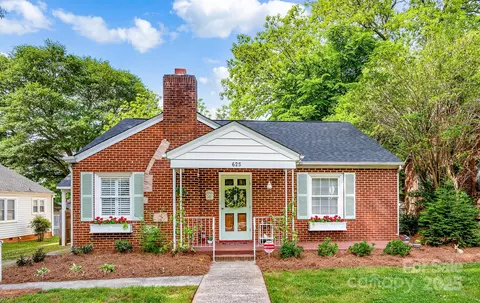625 N Center 4 St #4, Statesville, NC 28677