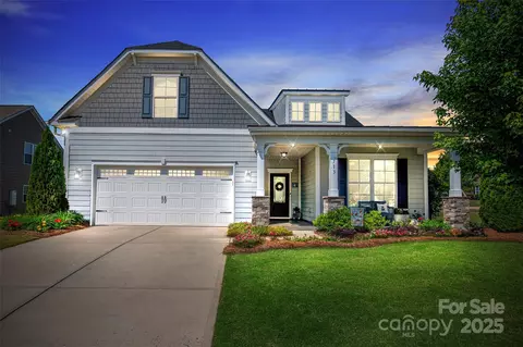 713 Blue Violet Ln, Belmont, NC 28012