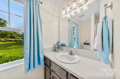 Bath - 322 Killian Rd, Stanley, NC 28164 photo 2 of 2