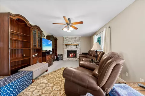 Living - 322 Killian Rd, Stanley, NC 28164 photo 1 of 1