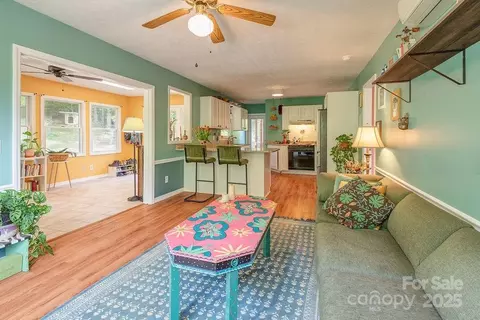 124 Beaverdam Loop Rd, Candler, NC 28715 photo 8