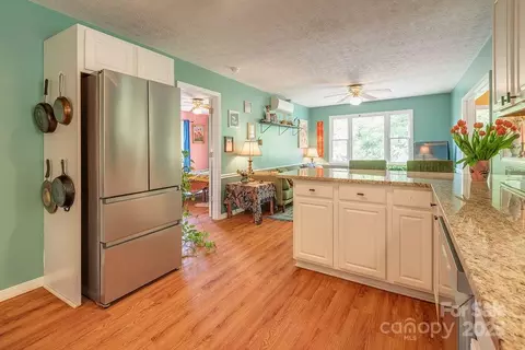 124 Beaverdam Loop Rd, Candler, NC 28715 photo 13