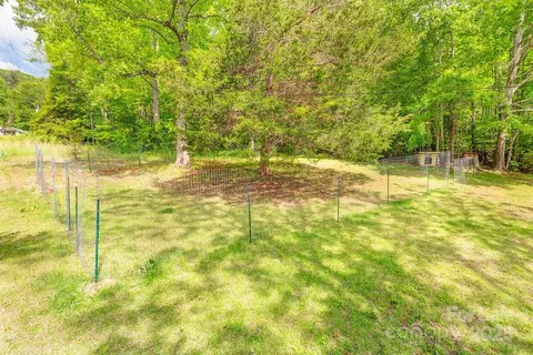 124 Beaverdam Loop Rd, Candler, NC 28715 photo 29
