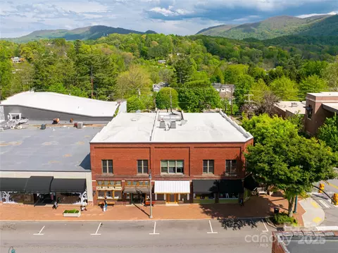 14 N Main 2 St #2, Waynesville, NC 28786