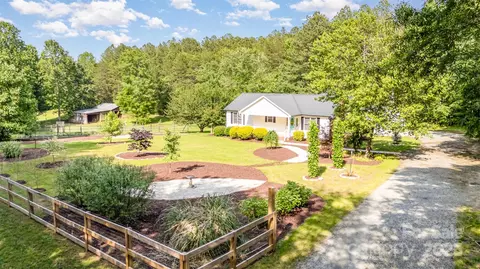 120 Mossy Rock Trl, Iron Station, NC 28080