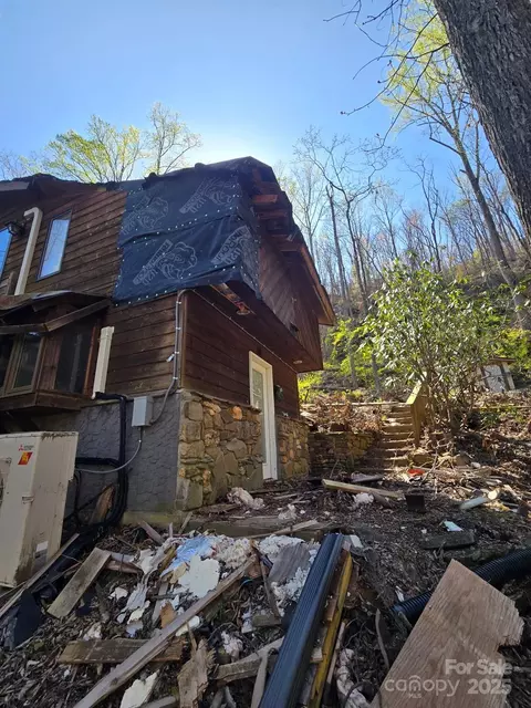 90 Weeping Cherry Forest Rd, Fairview, NC 28730 photo 2