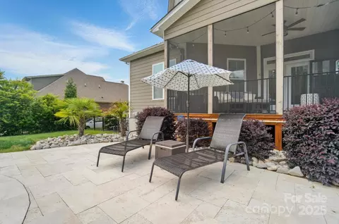 Exterior - 220 Forsythia Ln, Tega Cay, SC 29708 photo 6 of 8