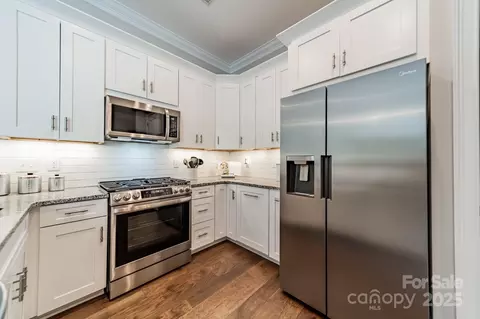 Kitchen - 815 Jetton St, Davidson, NC 28036 photo 1 of 3