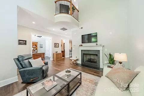 Living - 815 Jetton St, Davidson, NC 28036 photo 1 of 3
