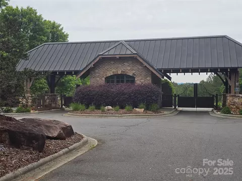 175 Edgewater Nw Pt NW, Valdese, NC 28655 photo 4