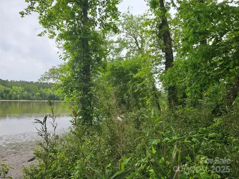 175 Edgewater Nw Pt NW, Valdese, NC 28655 photo 24