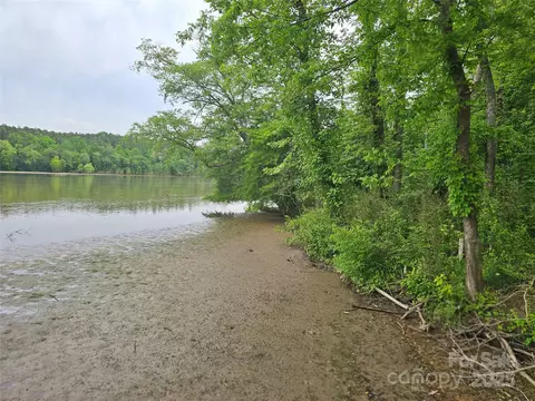 175 Edgewater Nw Pt NW, Valdese, NC 28655 photo 18