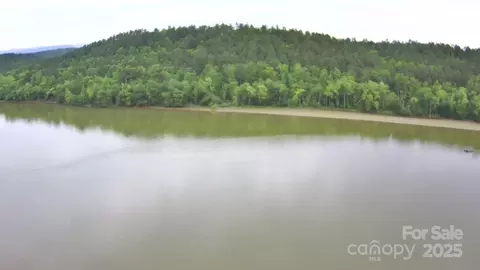 175 Edgewater Nw Pt NW, Valdese, NC 28655 photo 3