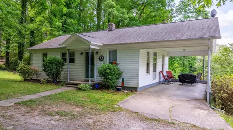 715 Broadway Nw St NW, Lenoir, NC 28645