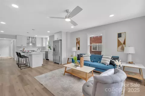 1829 Jennings St, Charlotte, NC 28216