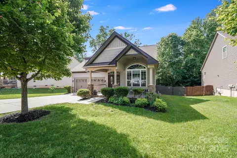 14512 Brotherly Ln, Charlotte, NC 28278