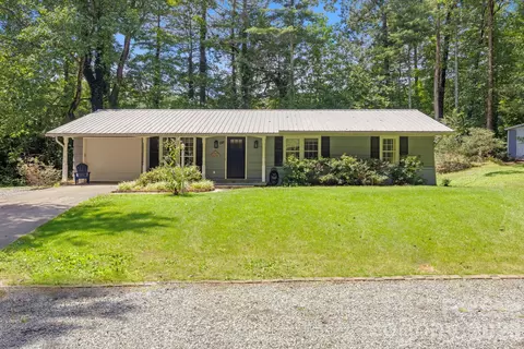 150 Deerwoode Ln, Brevard, NC 28712