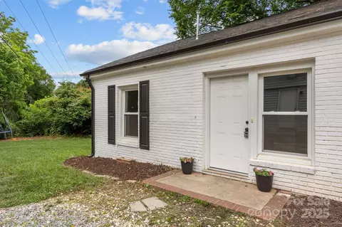Other - 207 Eden St, Davidson, NC 28036 photo 3 of 12