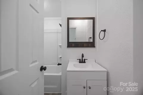 Bath - 207 Eden St, Davidson, NC 28036 photo 2 of 2