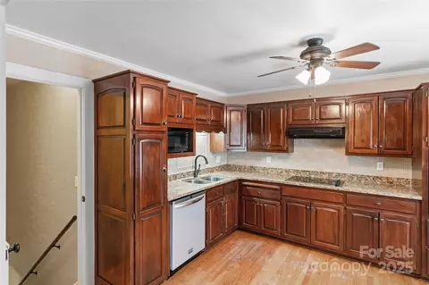 8024 Bradford Ln, Denver, NC 28037 photo 17