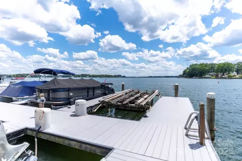8024 Bradford Ln, Denver, NC 28037 photo 6