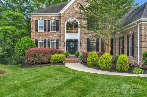 7501 Cleyera Cir, Waxhaw, NC 28173