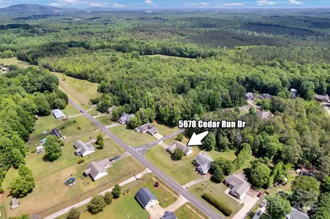 5678 Cedar Run Dr, Denver, NC 28037 photo 2