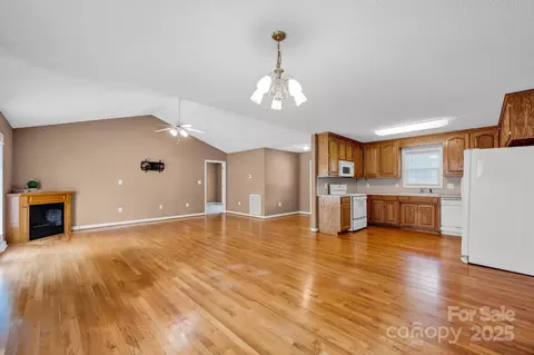 5678 Cedar Run Dr, Denver, NC 28037 photo 8