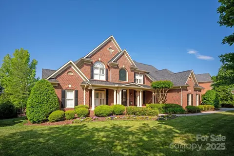 7507 Meadowgate Ln, Waxhaw, NC 28173