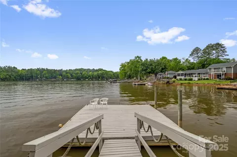 235 Pebble Point Rd, Salisbury, NC 28146 photo 2