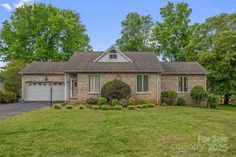 235 Pebble Point Rd, Salisbury, NC 28146 photo 1