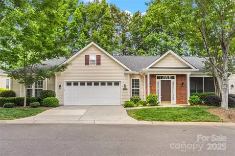 9430 Duckhorn Dr, Charlotte, NC 28277