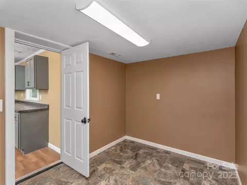 280 Noland Dr, Clyde, NC 28721 photo 27