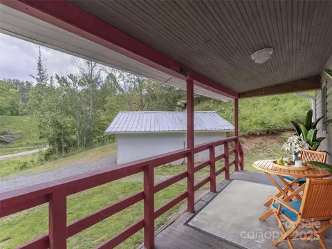 280 Noland Dr, Clyde, NC 28721 photo 6