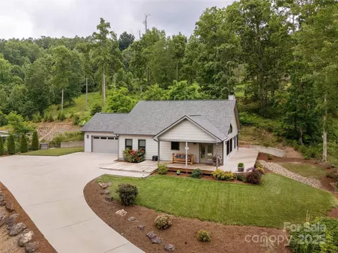 645 Silverglen Way, Hendersonville, NC 28792