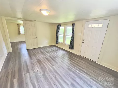 Living - 2482 E Nc 10 Hwy, Conover, NC 28613 photo 1 of 4