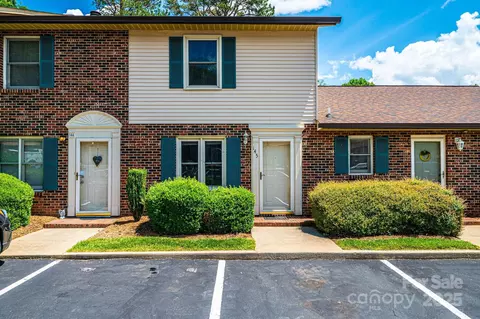 1330 5th Ne 145 St NE #145, Hickory, NC 28601