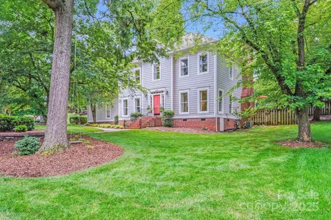 10338 Hollybrook Dr, Charlotte, NC 28277